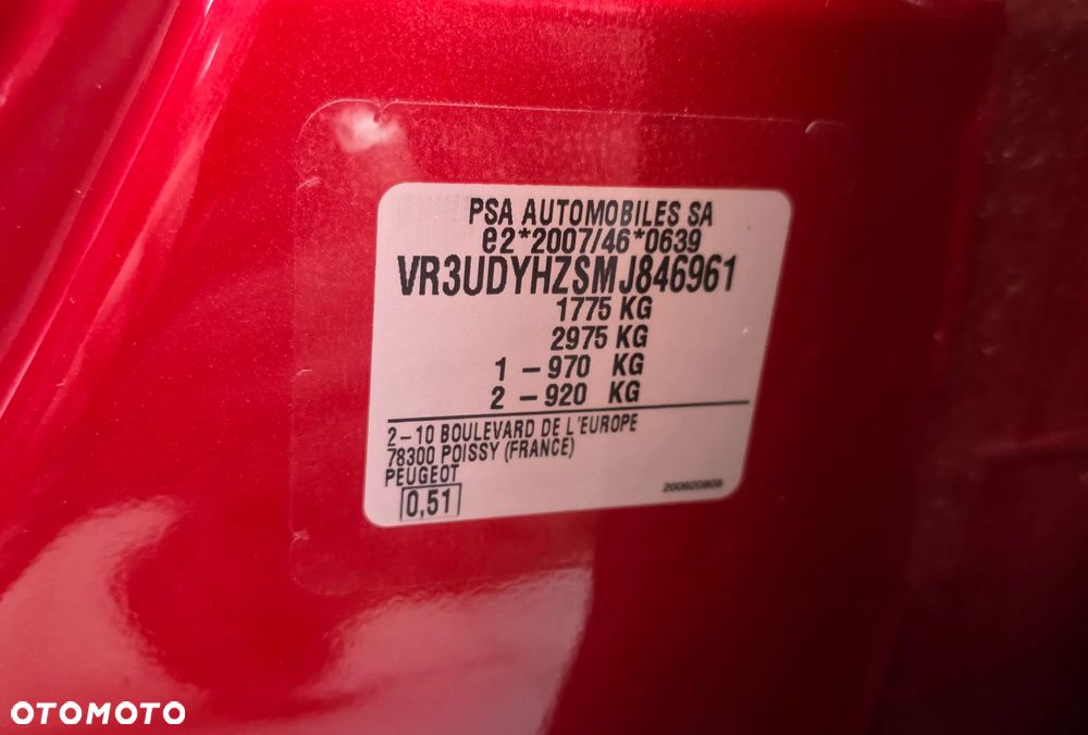 Peugeot 2008 BlueHDi 130 EAT8 GT - 36