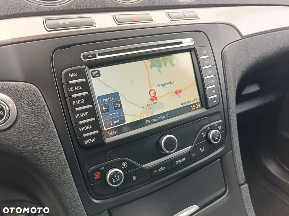 Ford S-Max 2.0 TDCi DPF Titanium - 27