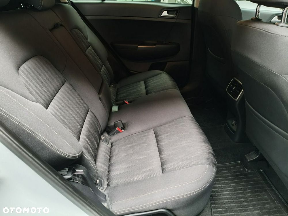 Kia Sportage - 16