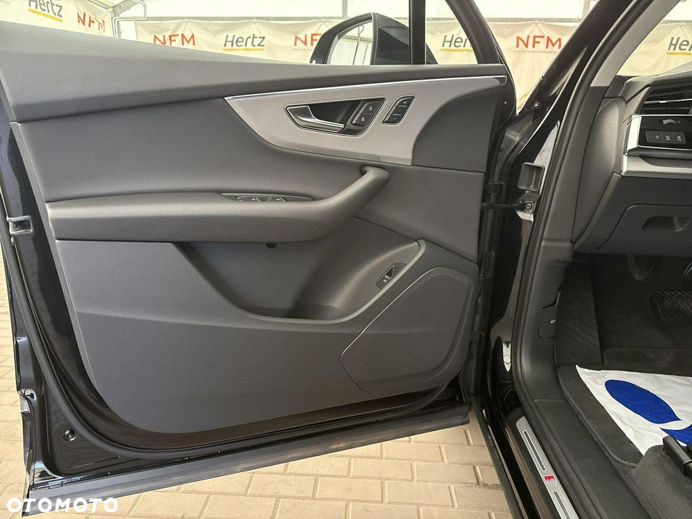 Audi Q7 - 11