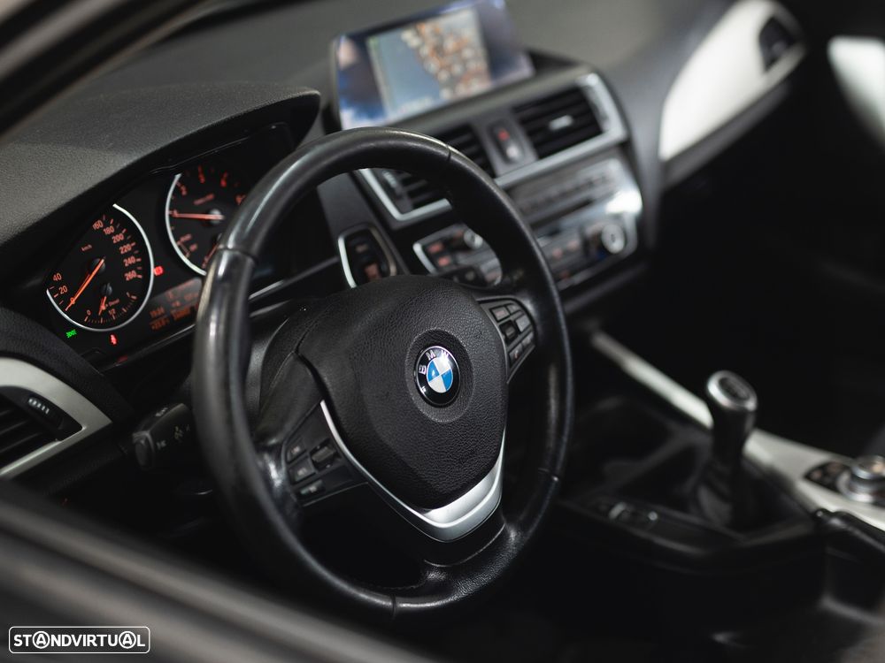 BMW 116 d EDynamics Line Urban - 14