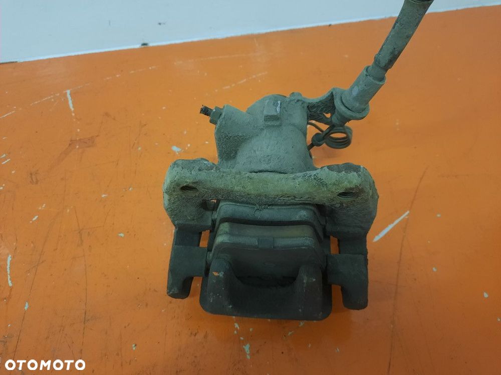 PEUGEOT 407 1.6 HDIF 16V  04-10 ZACISK HAMULCOWY PRZÓD PRAWY 9844362780 - 4