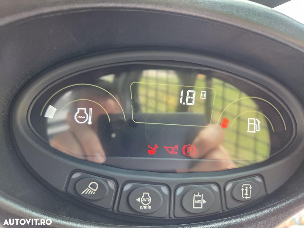 Bobcat S510, NOU 2025, ridica 810kg la 2,7t, ANVELOPE PLINE, Aer conditionat, usa cabina, motor Kubota 50CP, sist hidraulic suplimentar, cupa 1mc, furci, posibilitate leasing 5 ani-PROMOTIE 41.900 EUR+Tva - 14