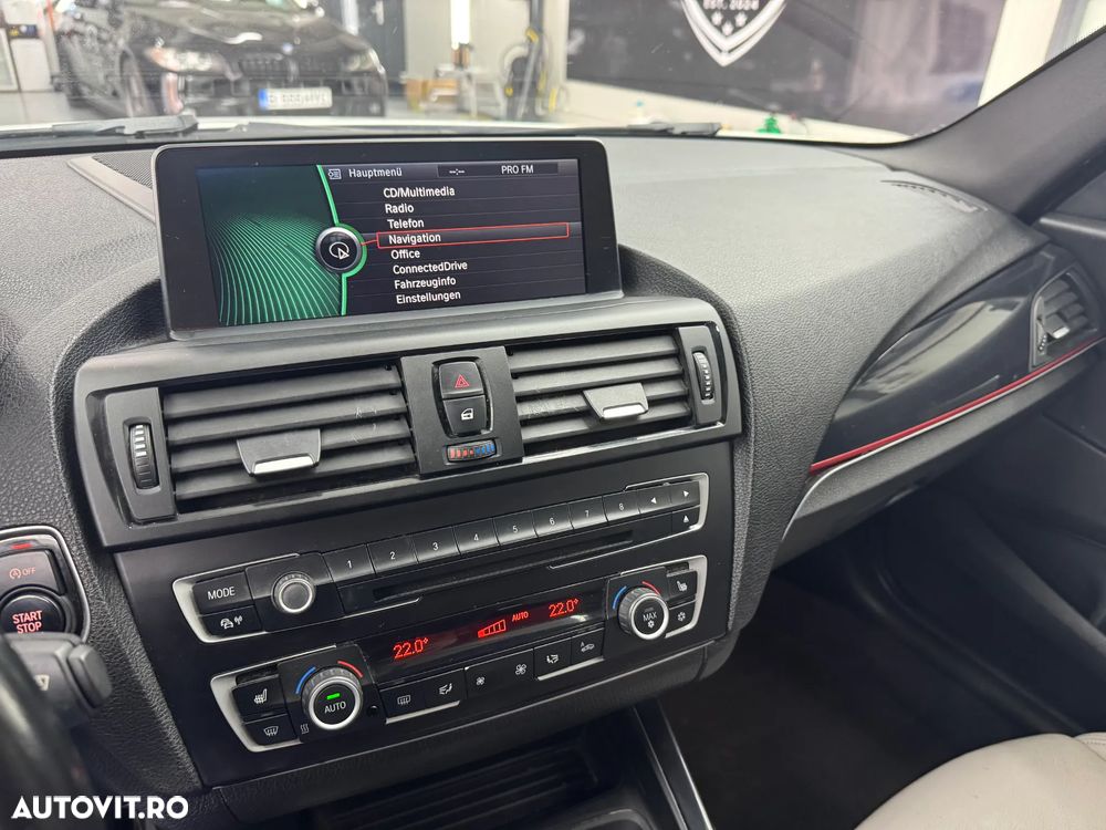 BMW Seria 1 120d Aut. - 28