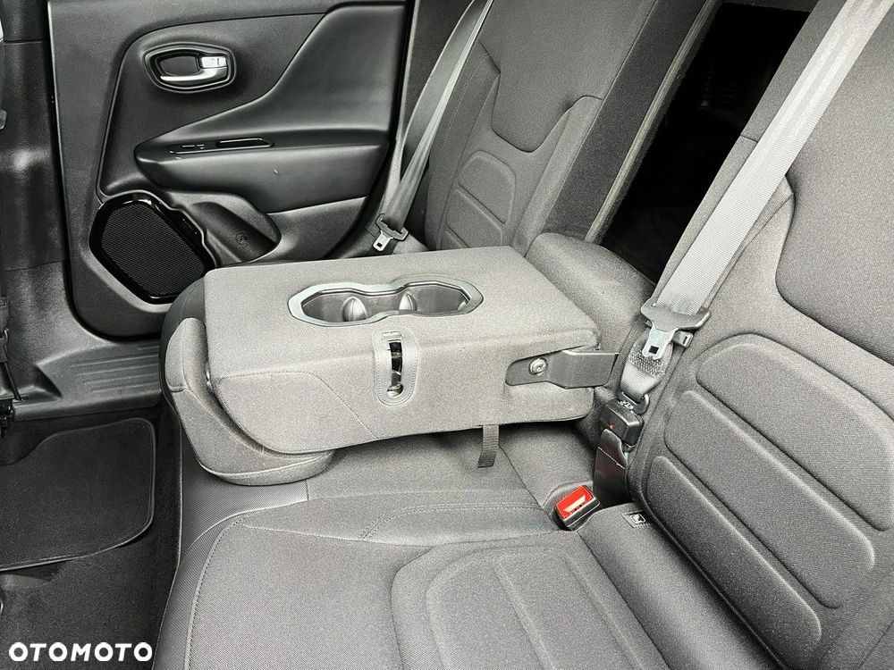 Jeep Renegade 1.6 MultiJet Night Eagle - 35