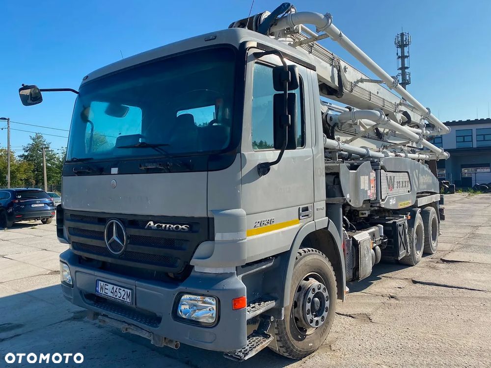 Mercedes-Benz 3236 WAITZINGER 37 Z4 THP140H LIEBHERR - 2
