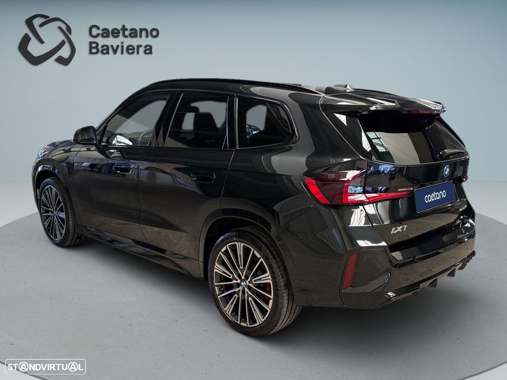BMW iX1 eDrive20 Pack Desportivo M Pro - 13