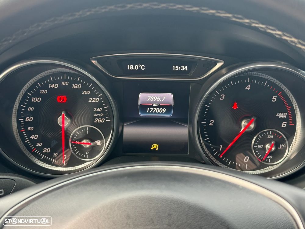 Mercedes-Benz CLA 180 d Shooting Brake Urban - 36