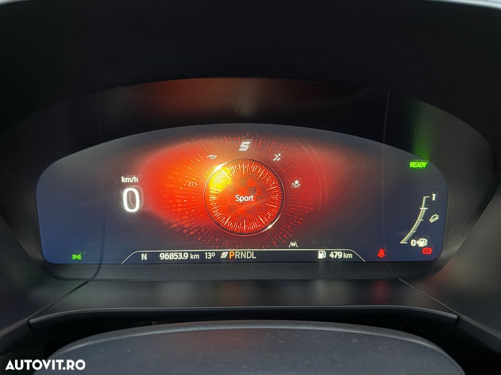 Ford Kuga 2.5 Duratec FHEV 4x4 ST-LINE - 10