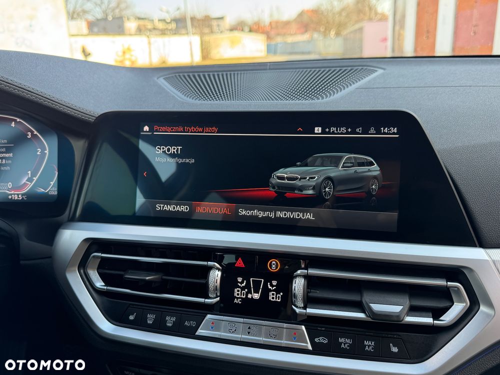 BMW Seria 3 320d Luxury Line - 32