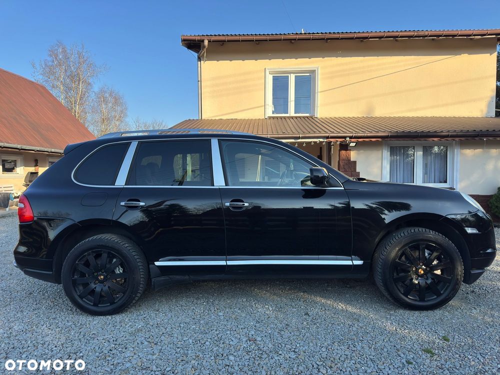 Porsche Cayenne - 5