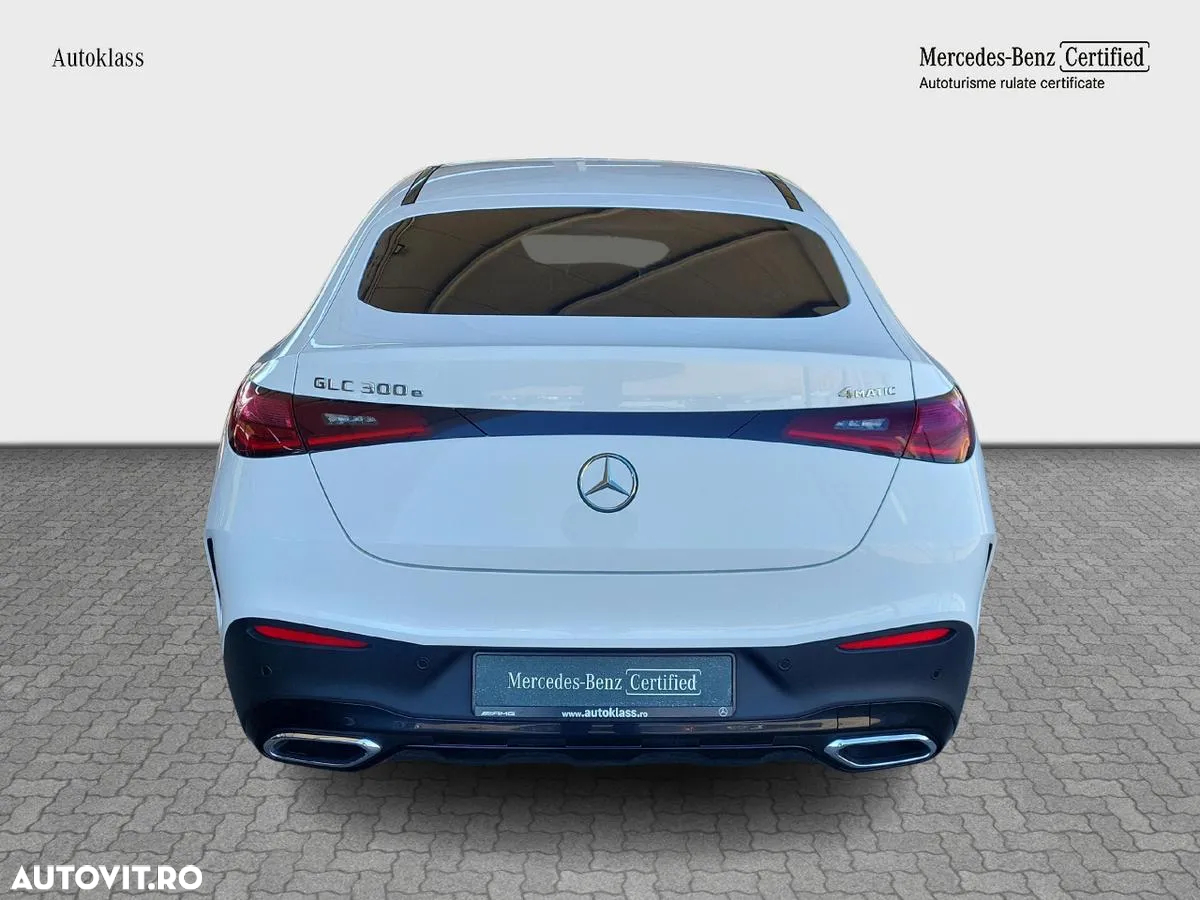Mercedes-Benz GLC 300 e 4MATIC - 8