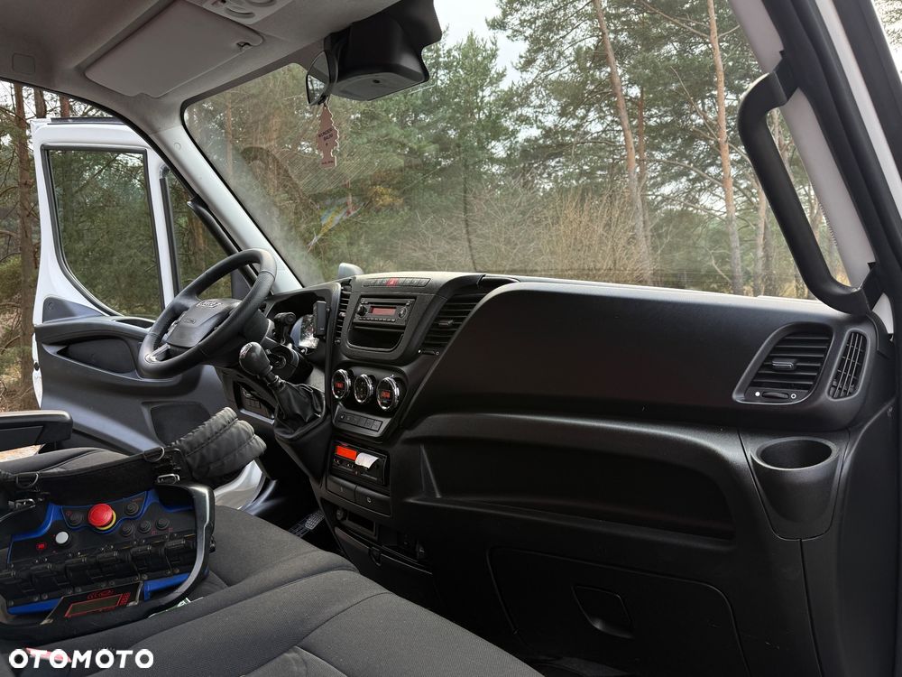 Iveco DAILY 72-180 3.0 HPI 170KM * HDS FASSI F 50* 2125kg Udźwig * Wywrotka 3 Stronna * 11 metrów wysuwu - 23