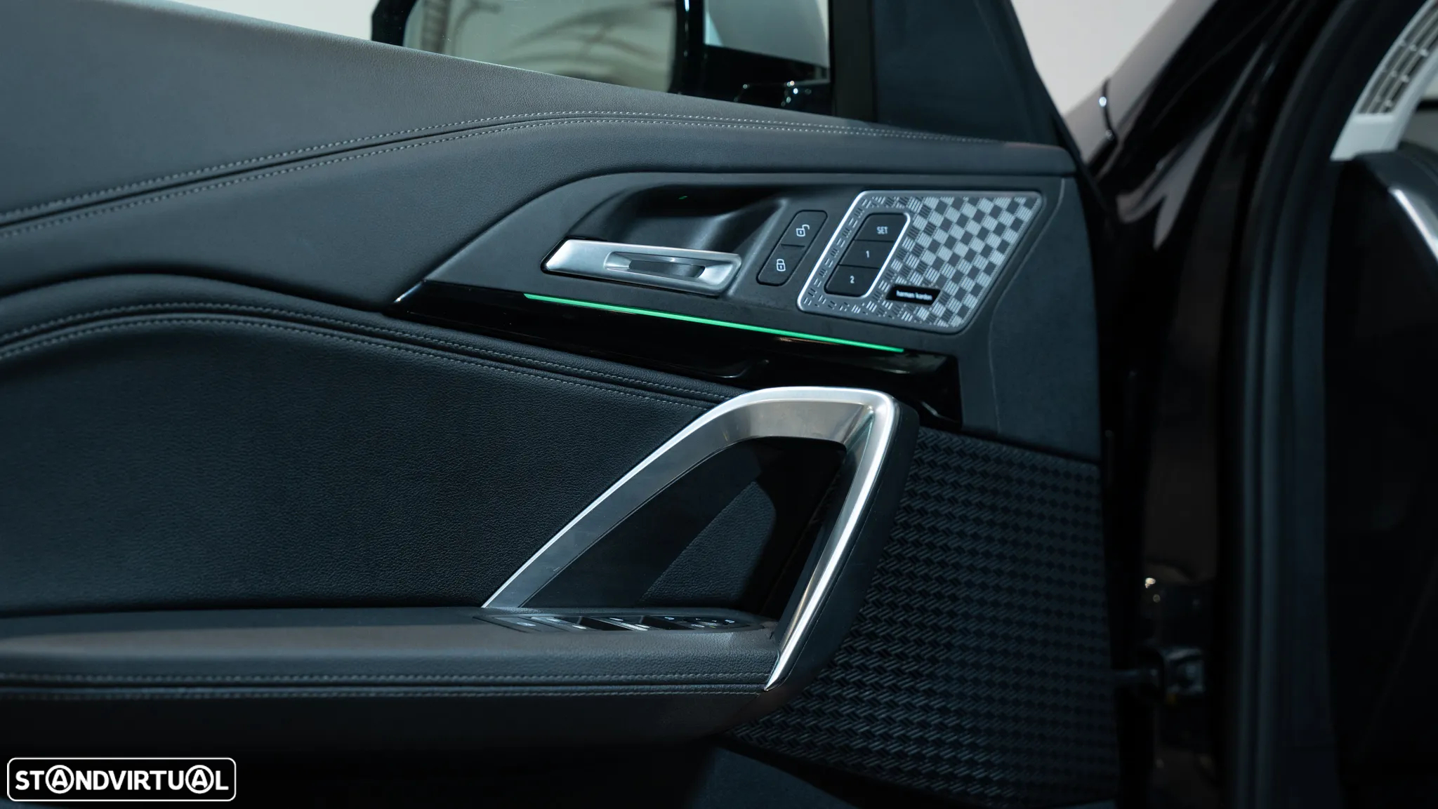 BMW iX1 xDrive30 xLine - 11