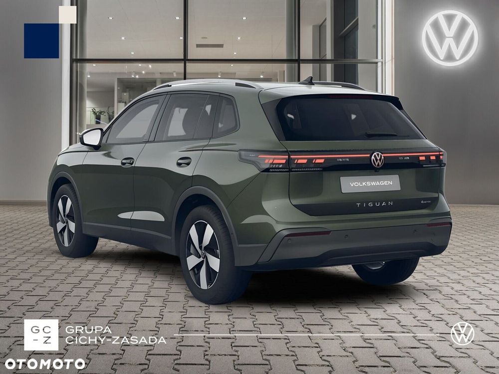 Volkswagen Tiguan - 4
