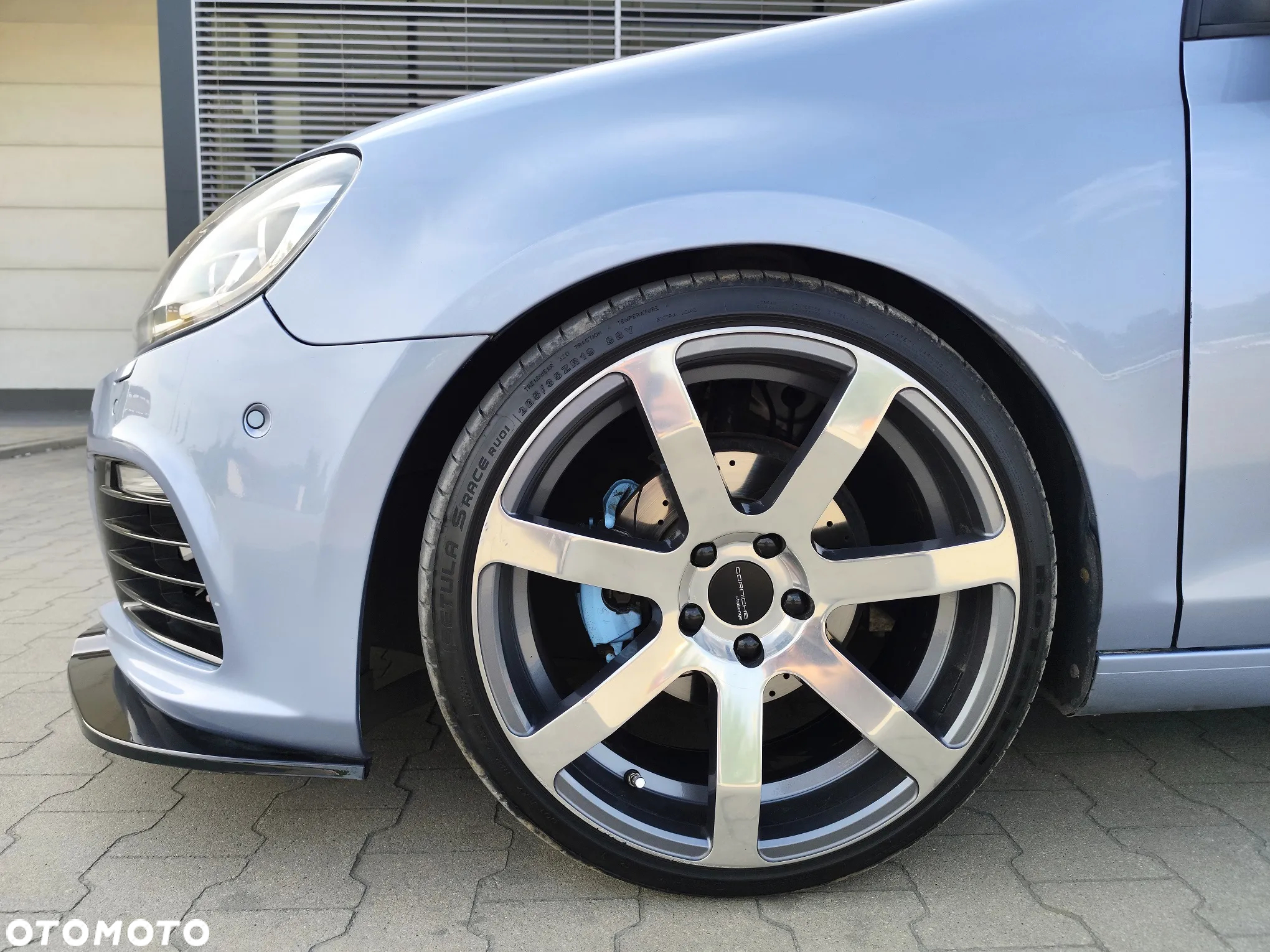 Volkswagen Golf - 10