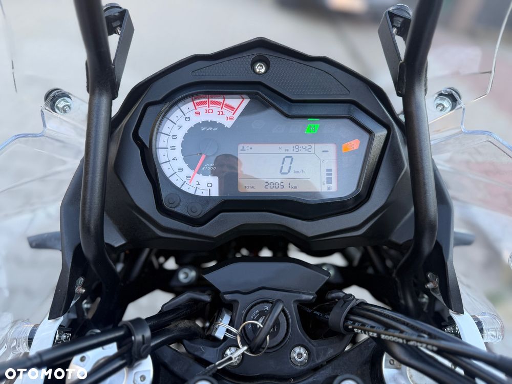 Benelli TRK 502X - 28