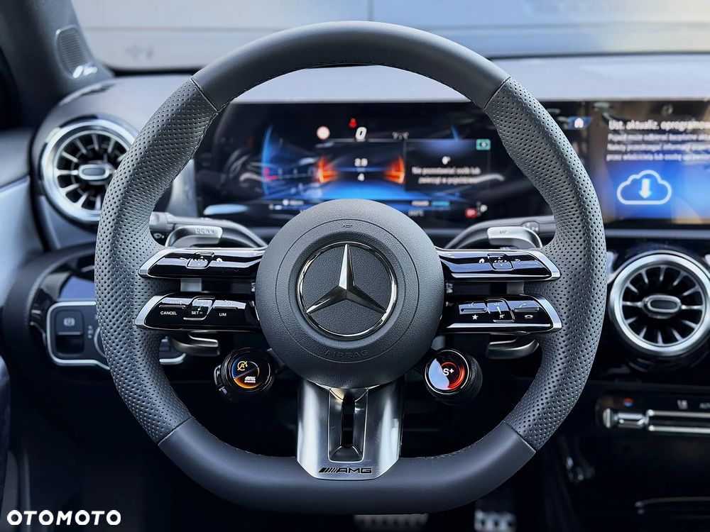 Mercedes-Benz Klasa A 35 AMG 4-Matic 8G-DCT - 12