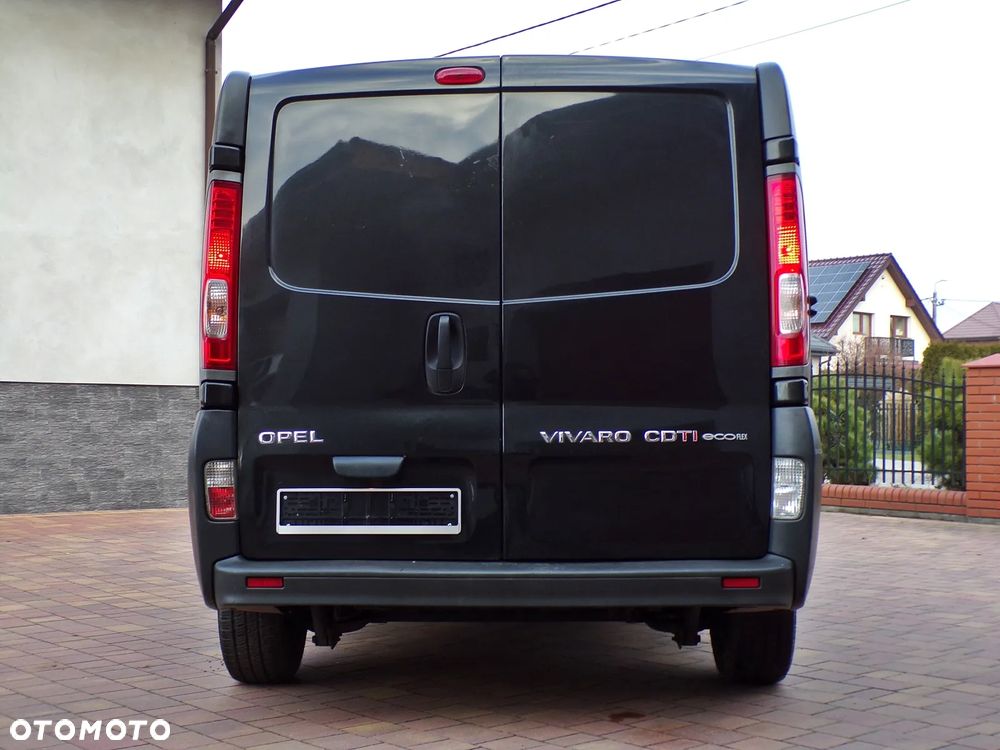 Opel Vivaro - 10