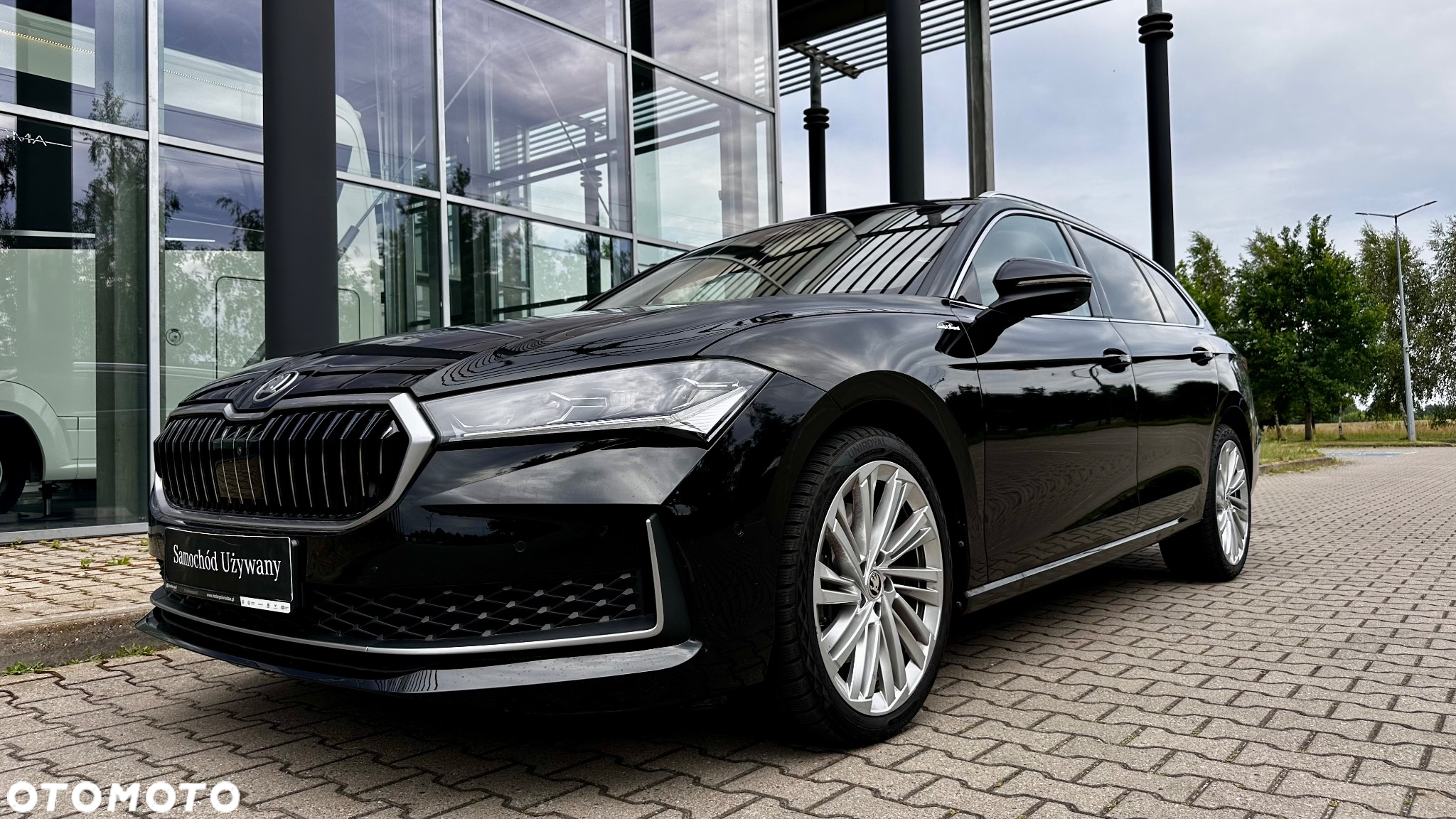 Skoda Superb 2.0 TDI SCR 4x4 L&K DSG - 11