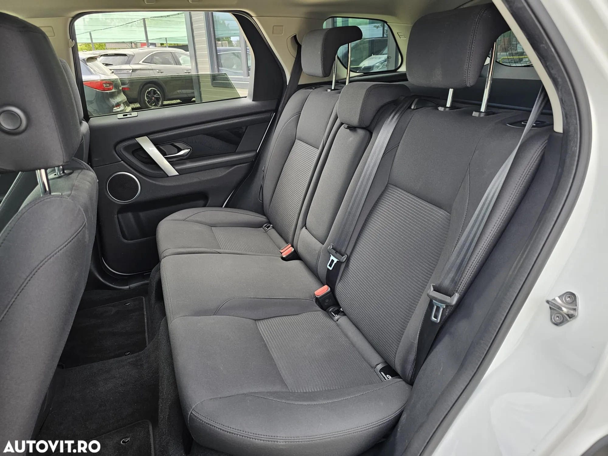Land Rover Discovery Sport 2.0 D200 MHEV Urban Edition - 27
