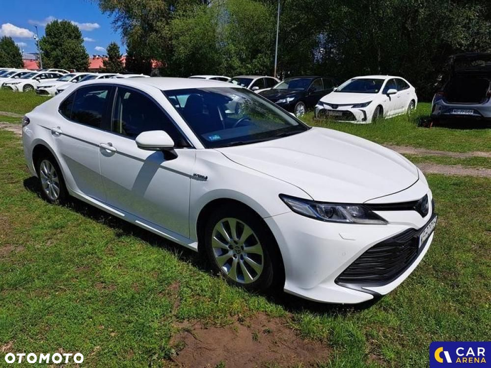Toyota Camry - 6