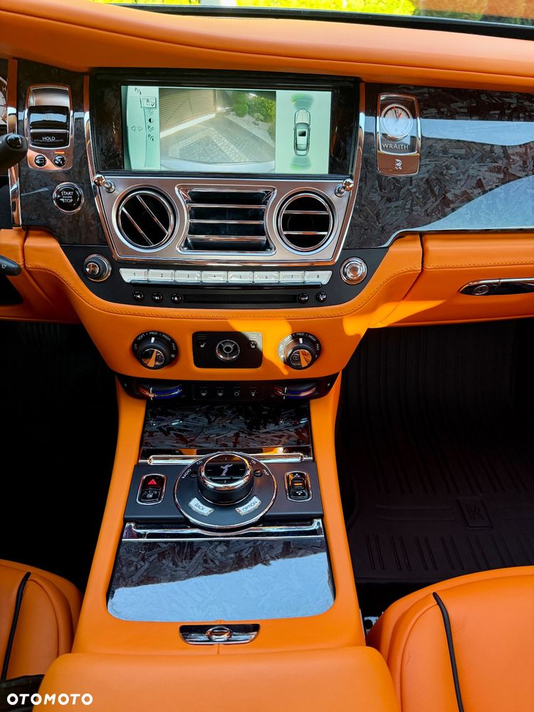 Rolls-Royce Wraith Black Badge - 24