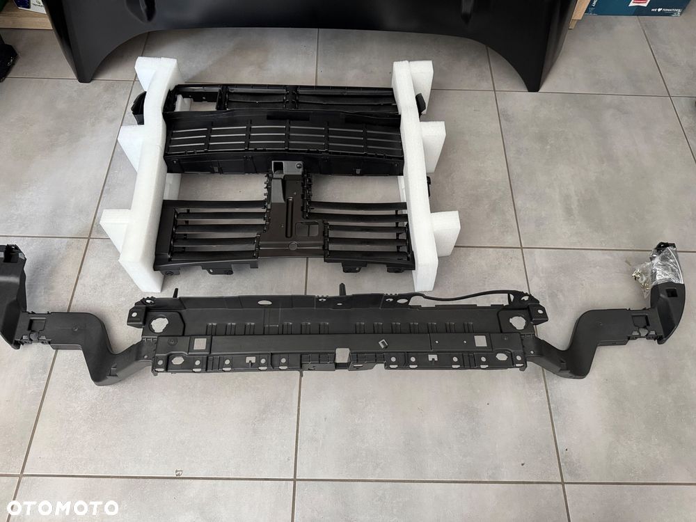 Ford Edge -19 maska przód pas - 3
