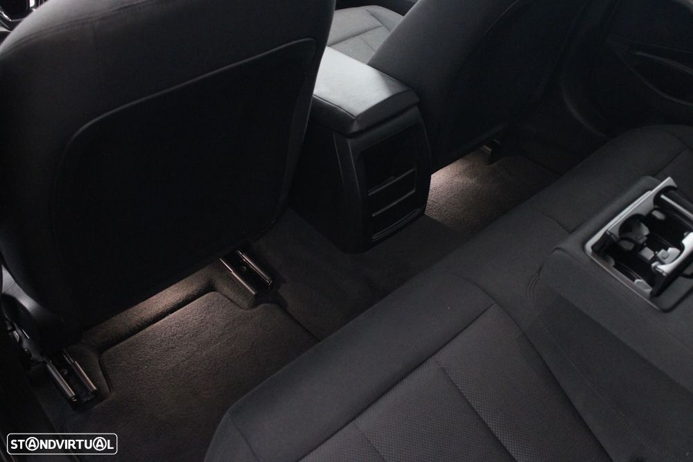 BMW 318 d Corporate Edition - 43