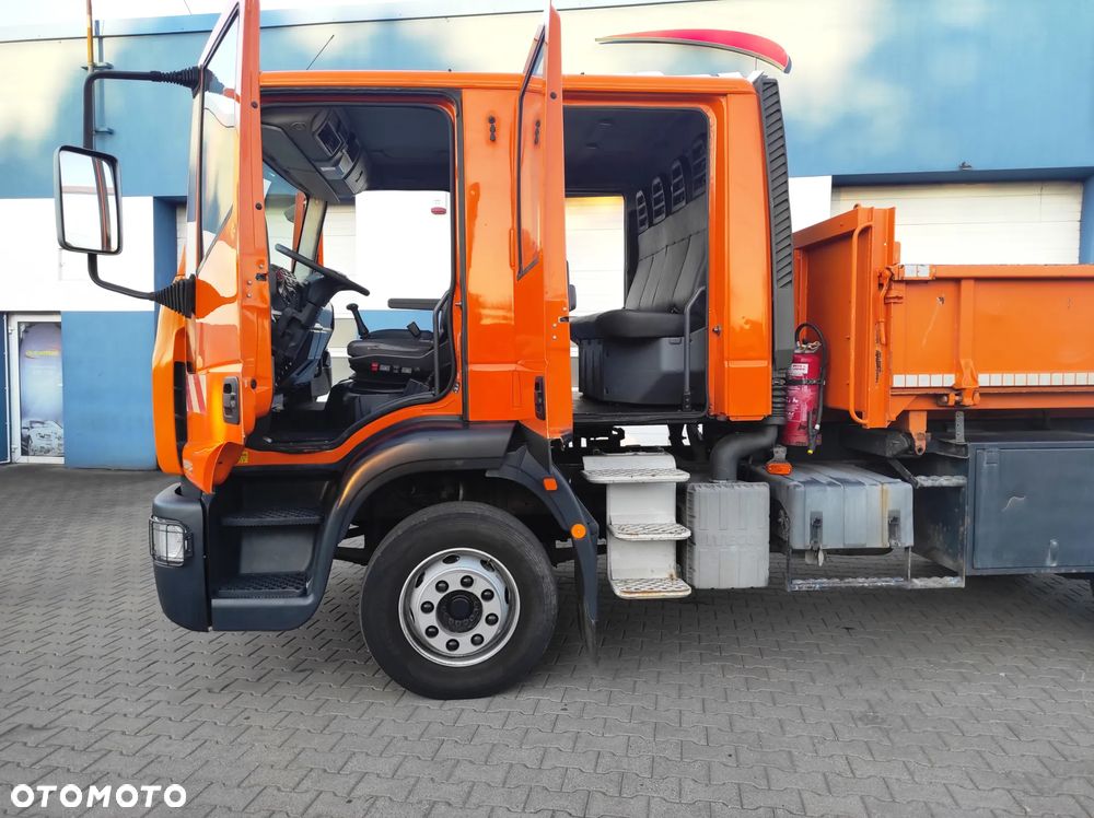 Iveco Eurocargo 120E18 Wywrotka 3str Doka/Brygadówka 7 osób - 12