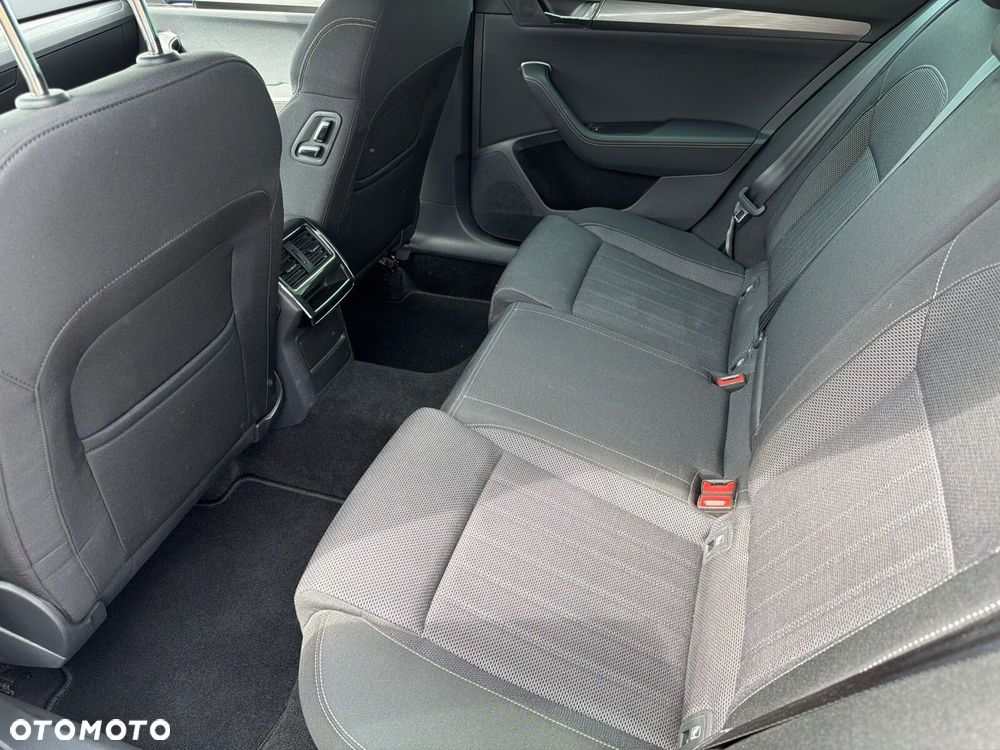 Skoda Superb 2.0 TDI SCR Style DSG - 16