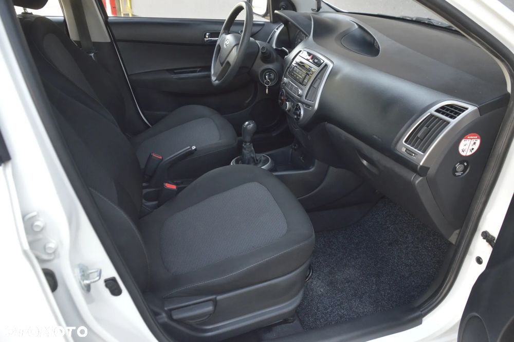Hyundai i20 - 16