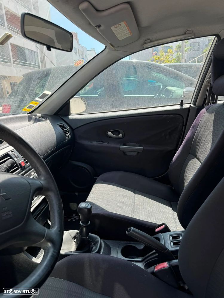 Mitsubishi Carisma SD 1.3 Classic - 10