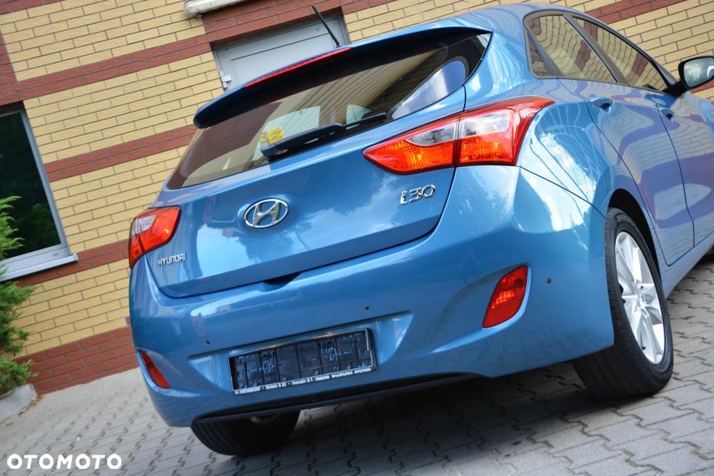 Hyundai i30 1.4 Premium - 19