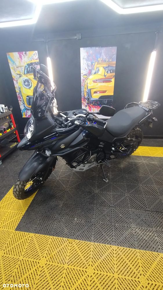 Suzuki V-STROM - 2
