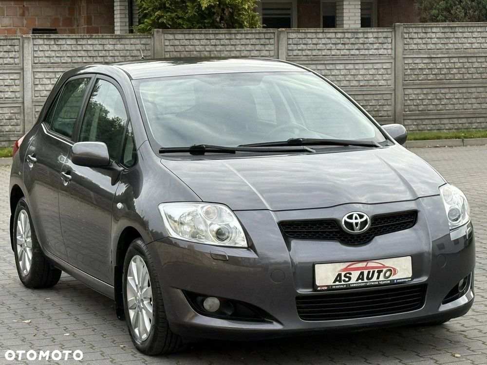 Toyota Auris 1.4 D-4D Premium - 2