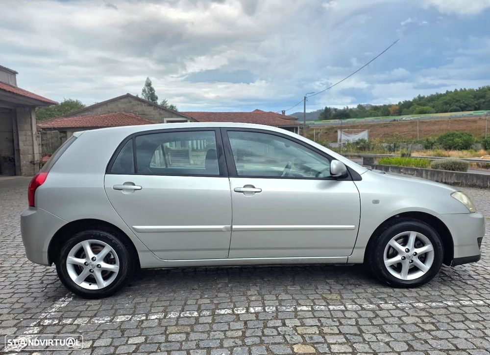 Toyota Corolla 1.4 D-4D - 7