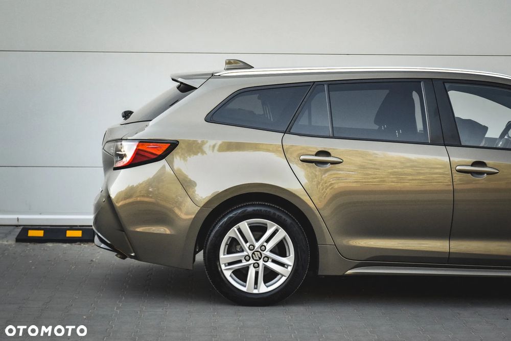 Suzuki Swace 1.8 Hybrid Premium Plus CVT - 18