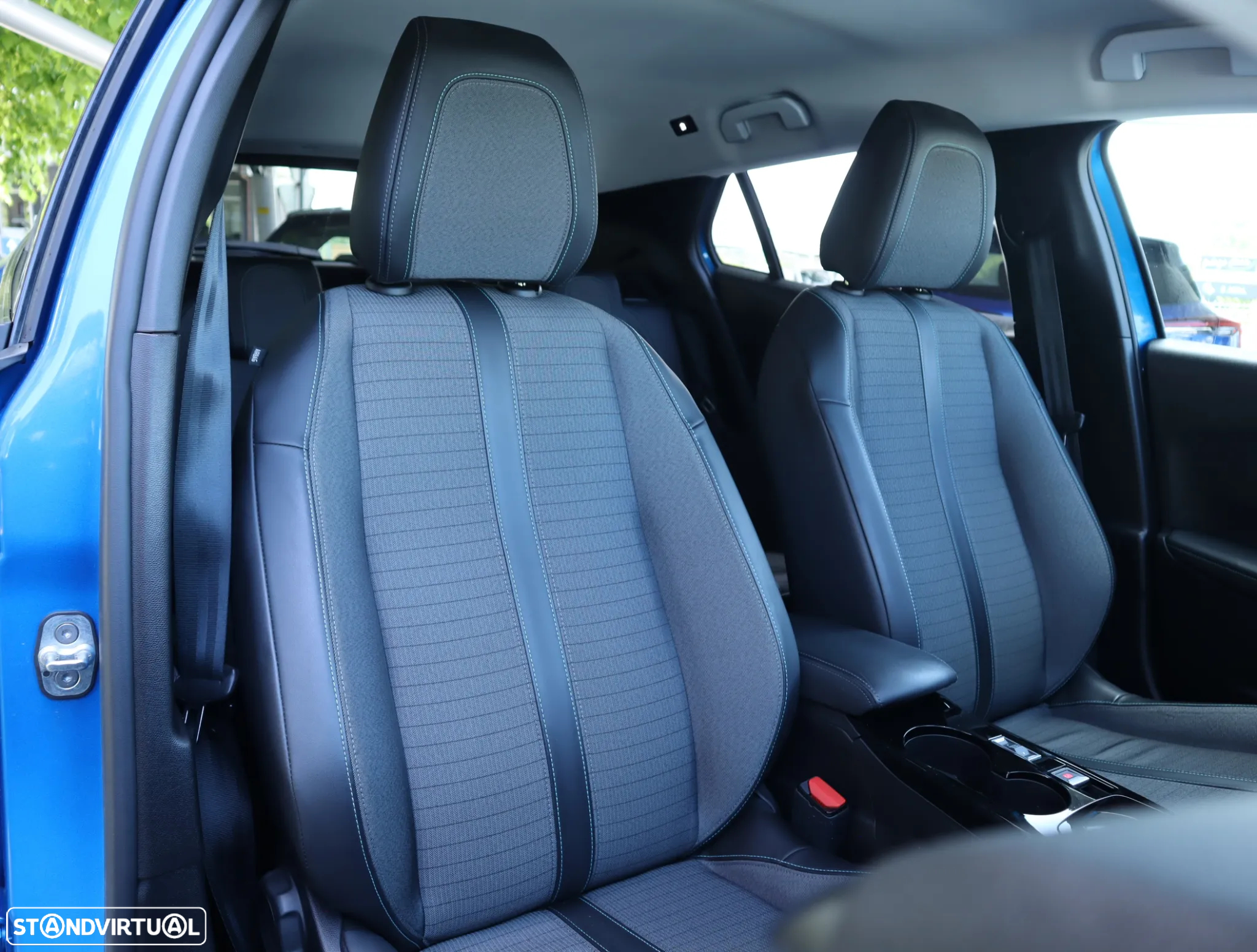 Peugeot e-2008 50 kWh Allure Pack - 5