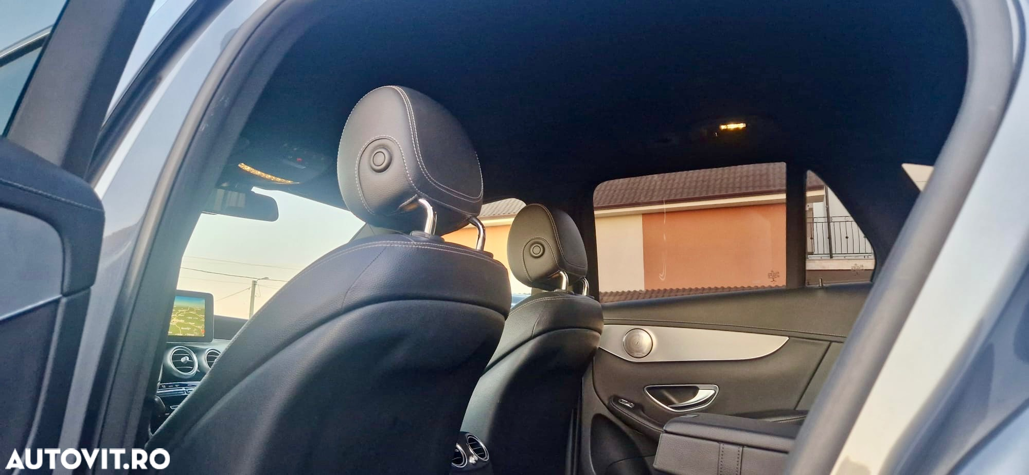 Mercedes-Benz GLC 220 d 4Matic 9G-TRONIC AMG Line - 11