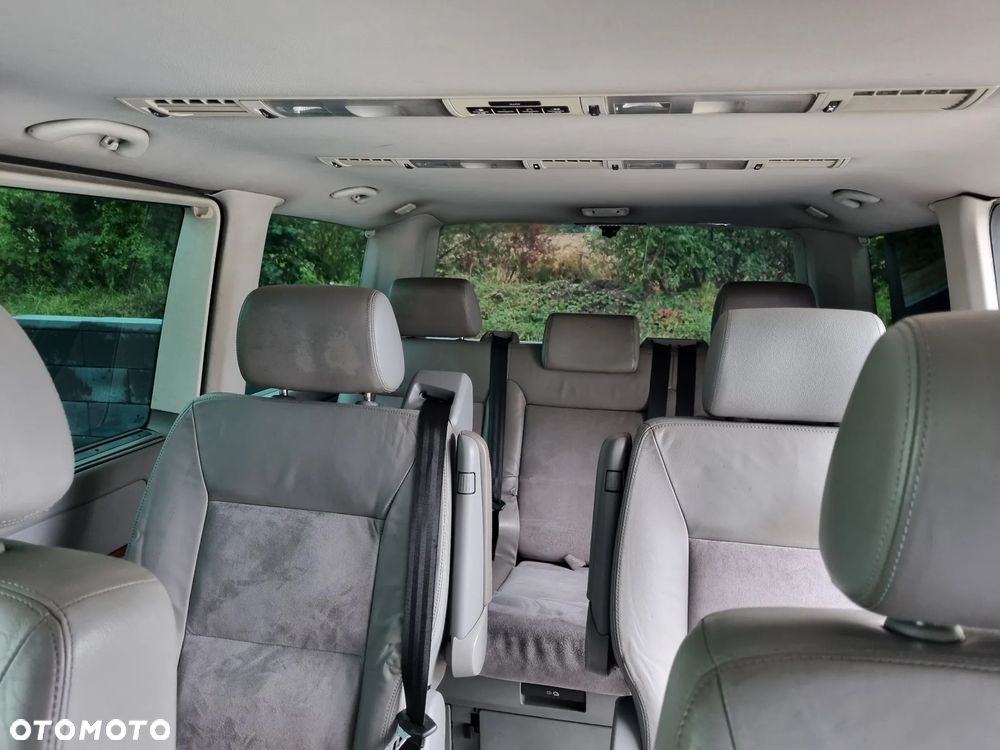Volkswagen Multivan - 9