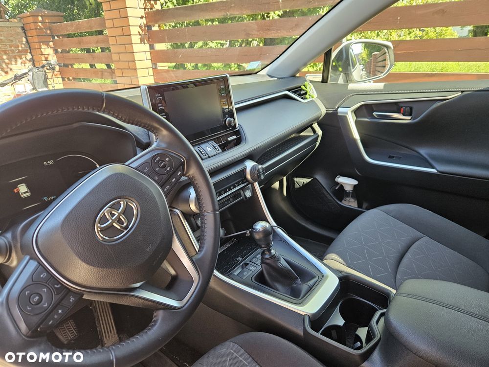 Toyota RAV4 - 4