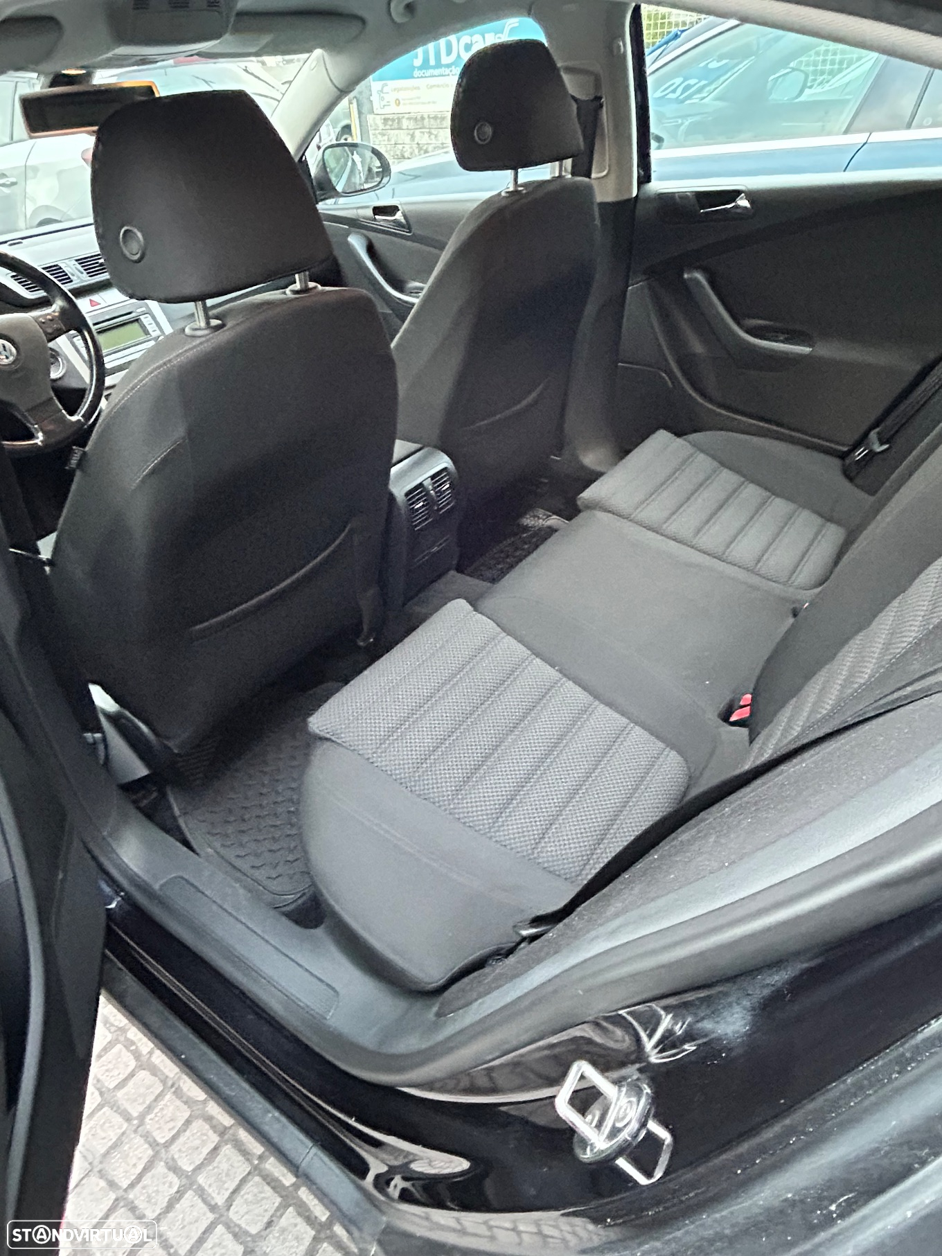 VW Passat 2.0 TDI Highline DSG - 4