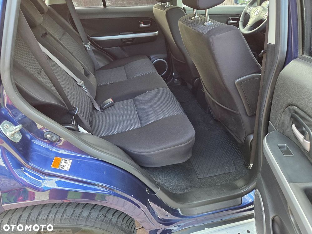 Suzuki Grand Vitara - 17