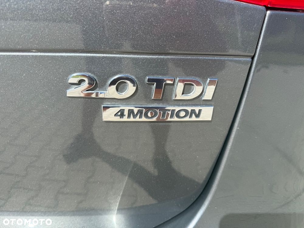 Volkswagen Sharan 2.0 TDI 4Motion BlueMotion Technology Highline - 11