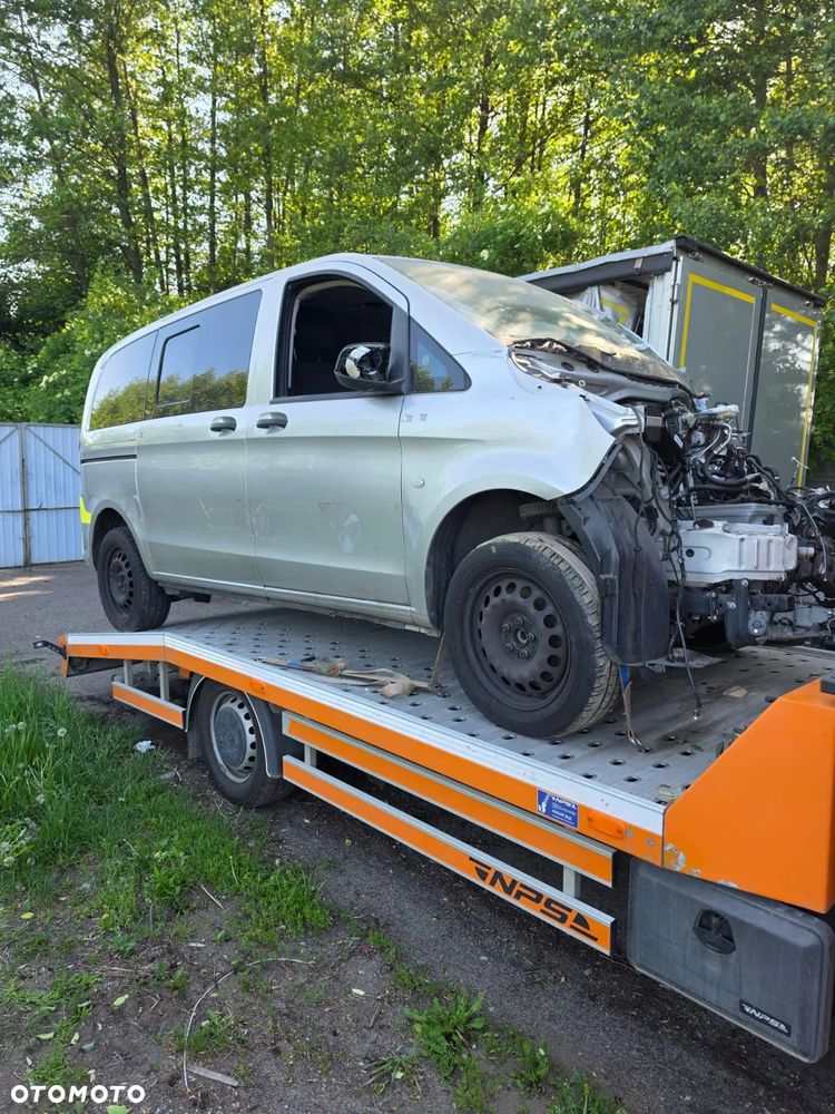 Mercedes Vito 447 calosc lub na czesci drzwi cwiartki itd      itp. - 1