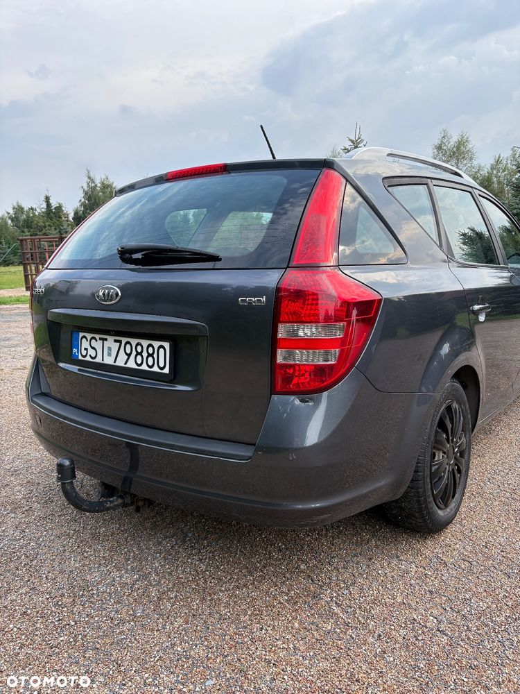 Kia Ceed - 9