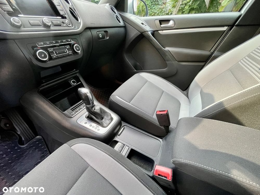Volkswagen Tiguan 2.0 TDI DPF 4Motion BlueMotion Technology DSG Life - 11
