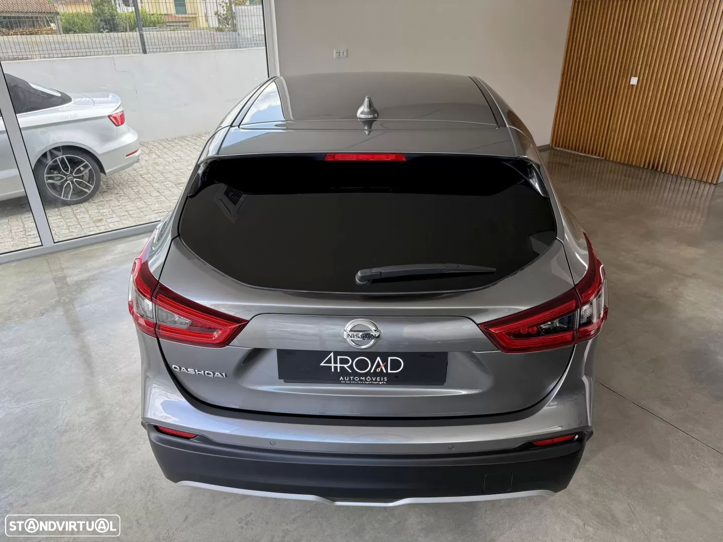 Nissan Qashqai 1.2 DIG-T N-Connecta - 25