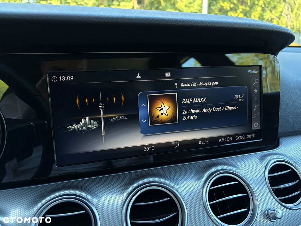 Mercedes-Benz Klasa E 220 d 9G-TRONIC - 28